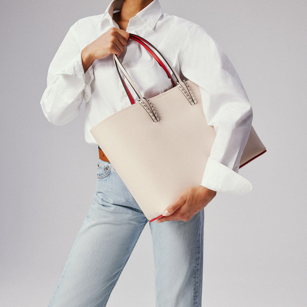 Christian Louboutin Cabata Large · Tote-Bag in Milchbeige
