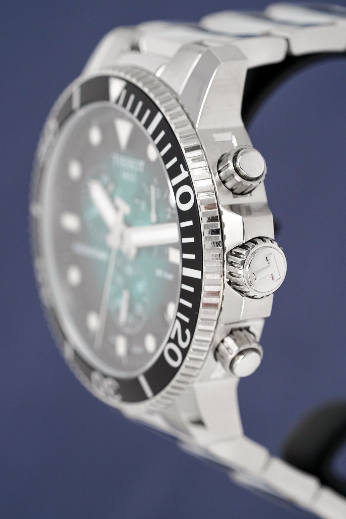 Tissot Seastar 1000 Chronograph T120.417.11.091.01 · Verde
